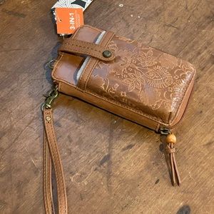 The sak wallet bag